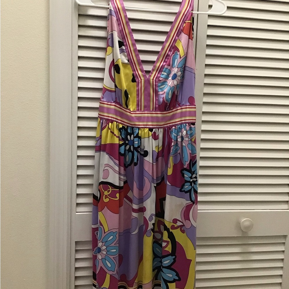 ECI Colorful V-Neck Sleeveless Dress